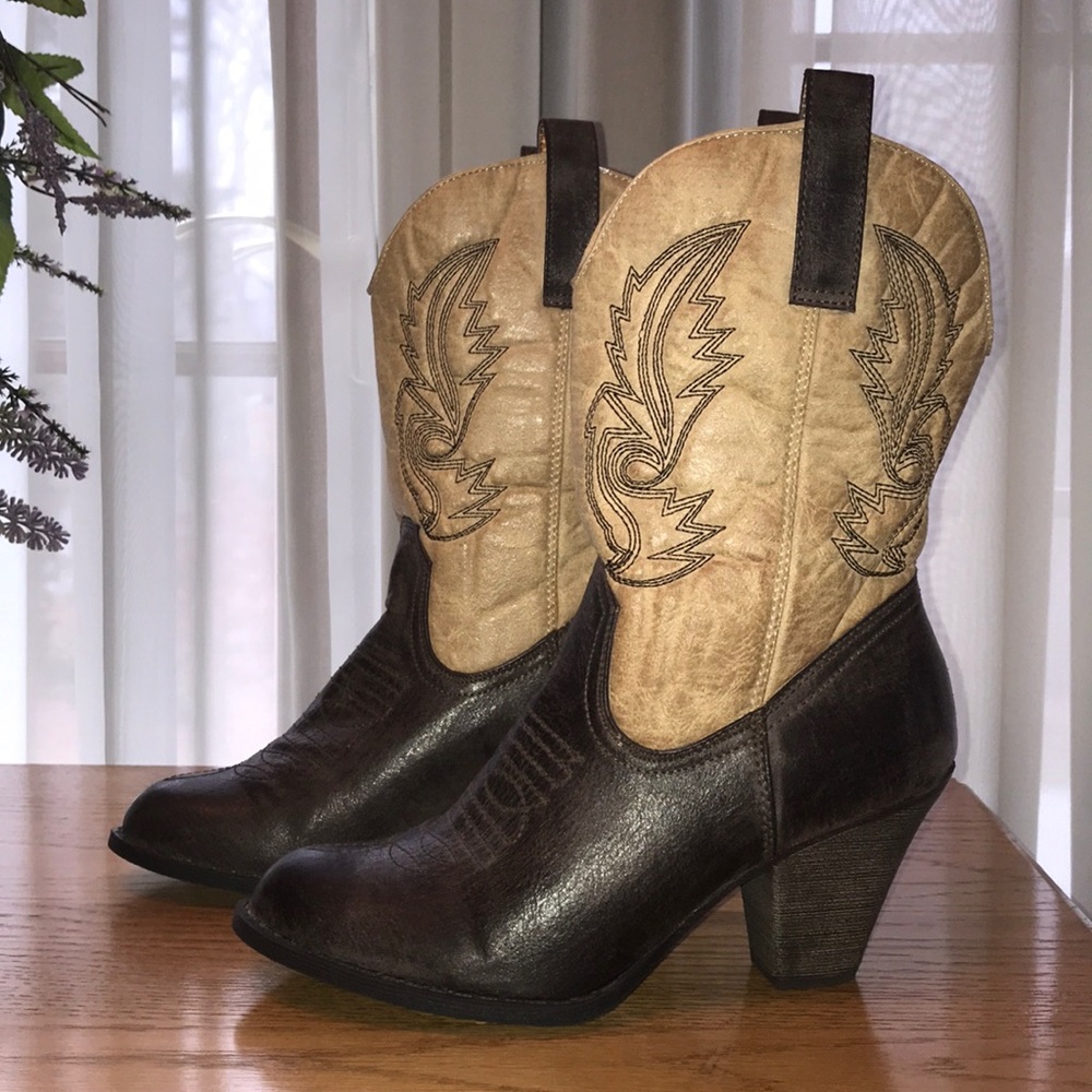 Coconuts Western Boots Gem